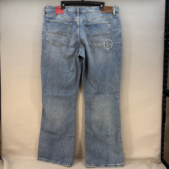 Lucky Legend Jeans Women's 18/34R Blue Easy Rider Boot Peace Sign Patch NWT - Picture 2 of 16